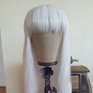 White wig